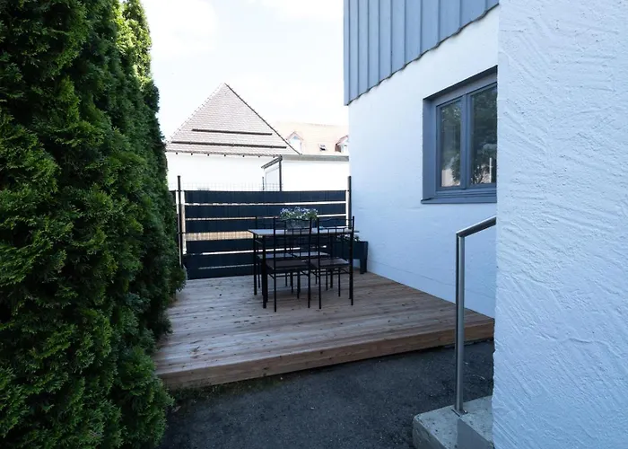 Fewo-lavees Moderne Zentrale Nahe Omv Wacker Kliniken Burg -eigener Eingang-schluesselloser Check In Apartmán Burghausen