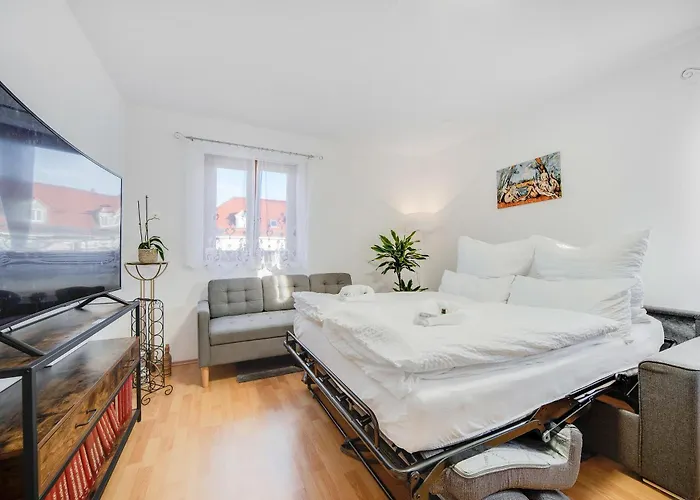 Fewo-lavees Moderne Zentrale Nahe Omv Wacker Kliniken Burg -eigener Eingang-schluesselloser Check In Apartmán Burghausen
