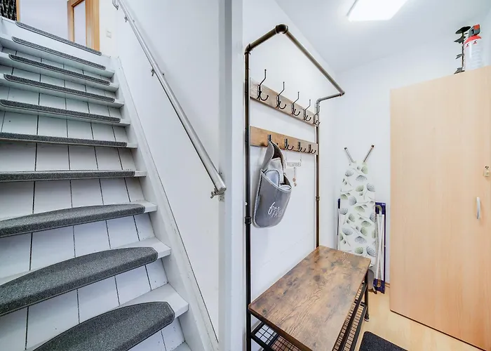 Apartmán Fewo-lavees Moderne Zentrale Nahe Omv Wacker Kliniken Burg -eigener Eingang-schluesselloser Check In Burghausen