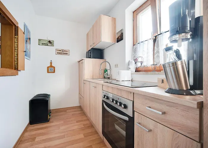 Apartmán Fewo-lavees Moderne Zentrale Nahe Omv Wacker Kliniken Burg -eigener Eingang-schluesselloser Check In *