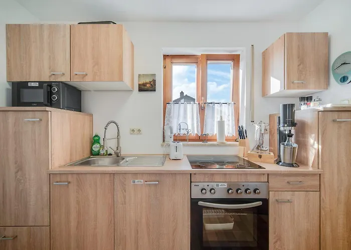 Apartmán Fewo-lavees Moderne Zentrale Nahe Omv Wacker Kliniken Burg -eigener Eingang-schluesselloser Check In *