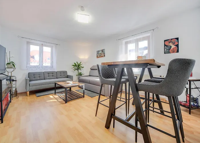 Apartmán Fewo-lavees Moderne Zentrale Nahe Omv Wacker Kliniken Burg -eigener Eingang-schluesselloser Check In *