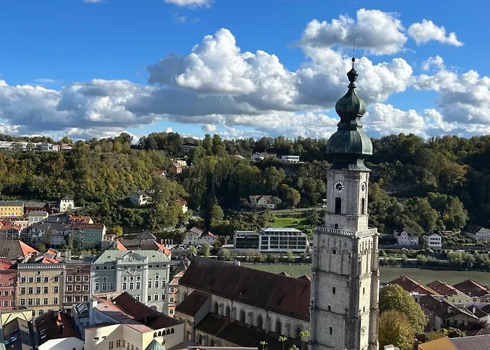 Apartmán Fewo-lavees Moderne Zentrale Nahe Omv Wacker Kliniken Burg -eigener Eingang-schluesselloser Check In Burghausen
